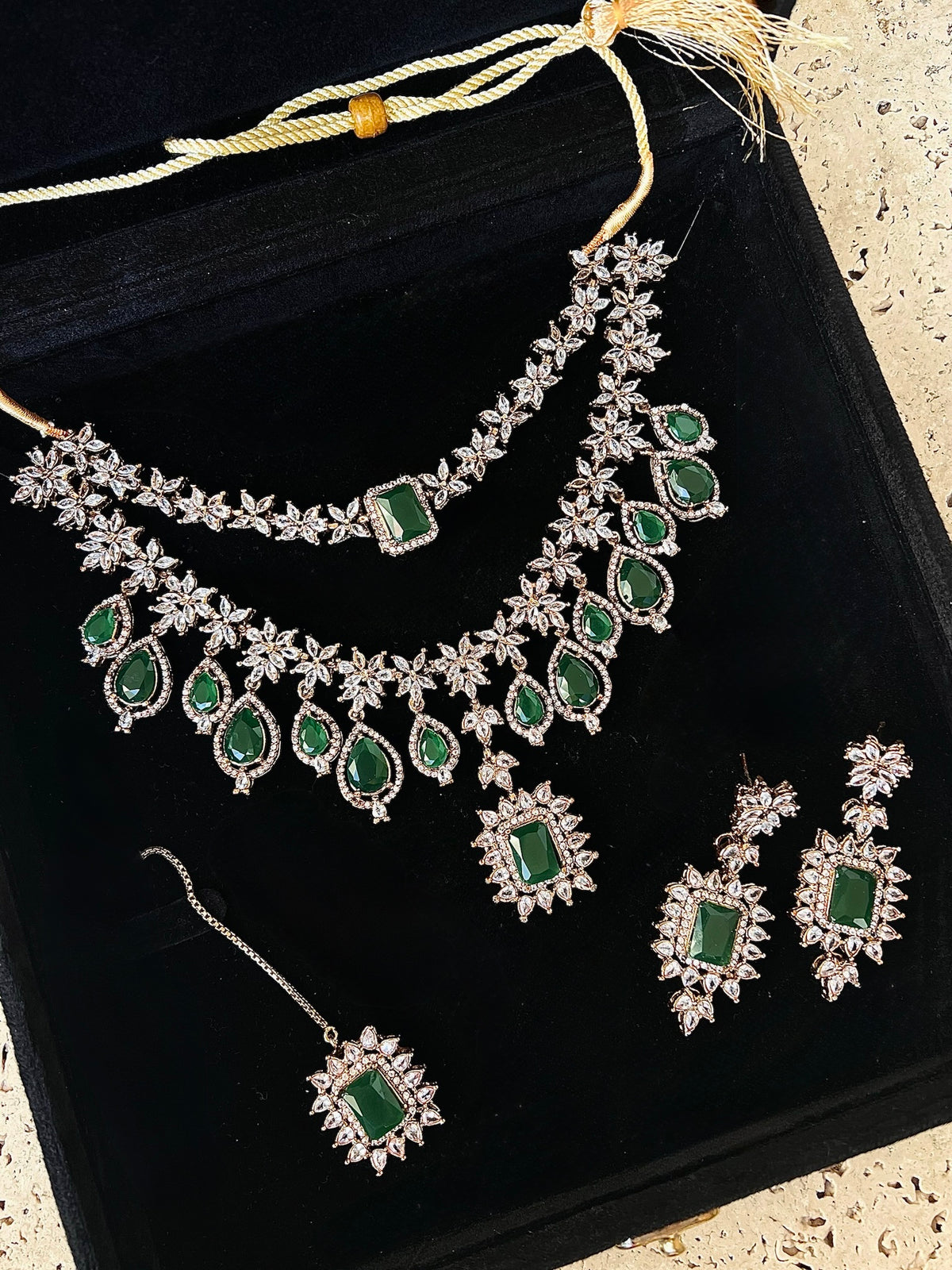 Layla Bridal Set