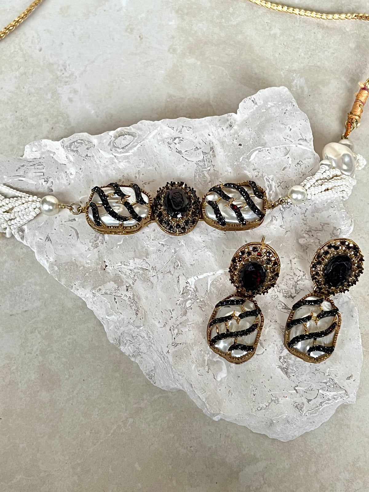 Choker Set