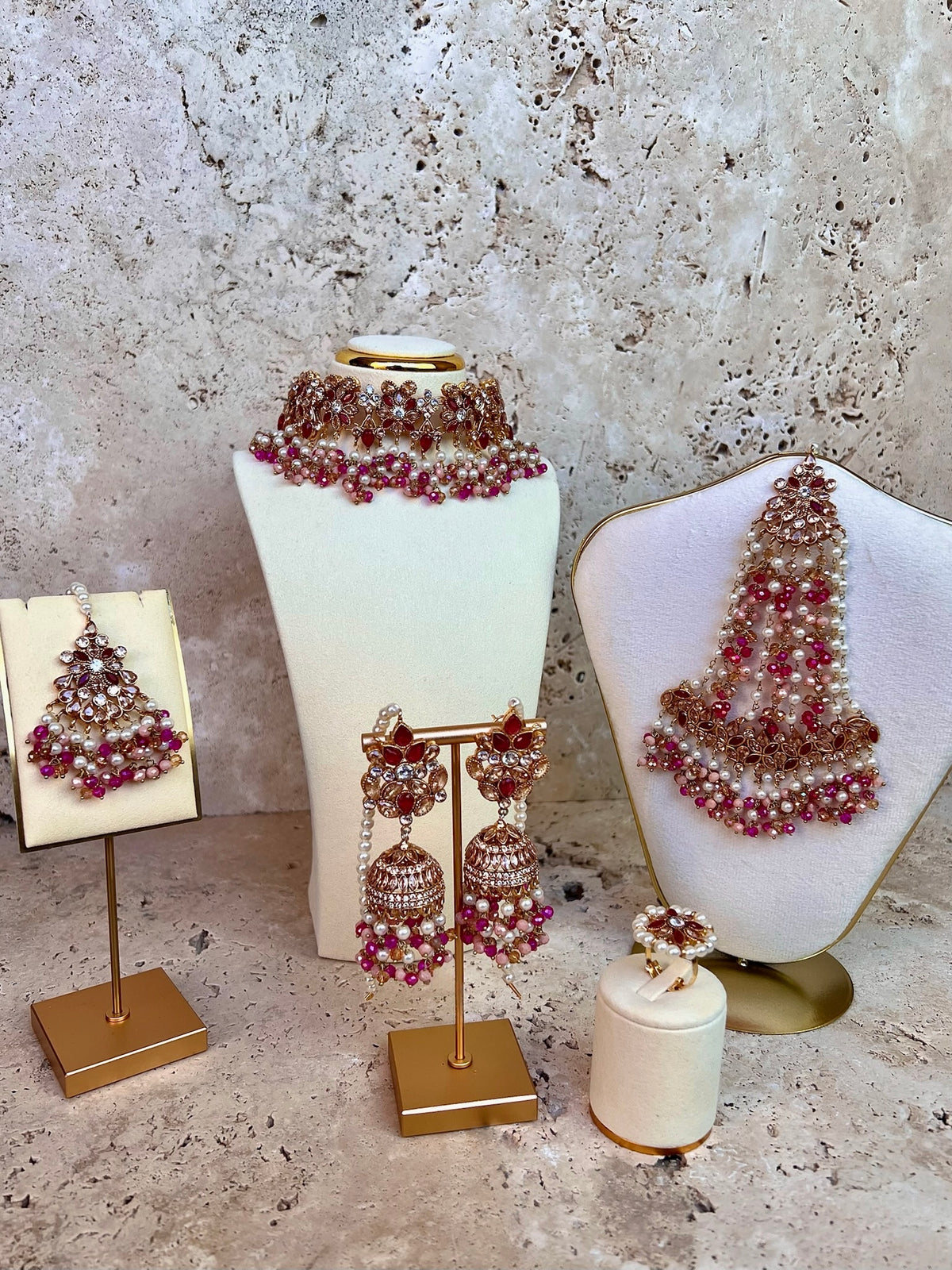 Leyana Bridal Set