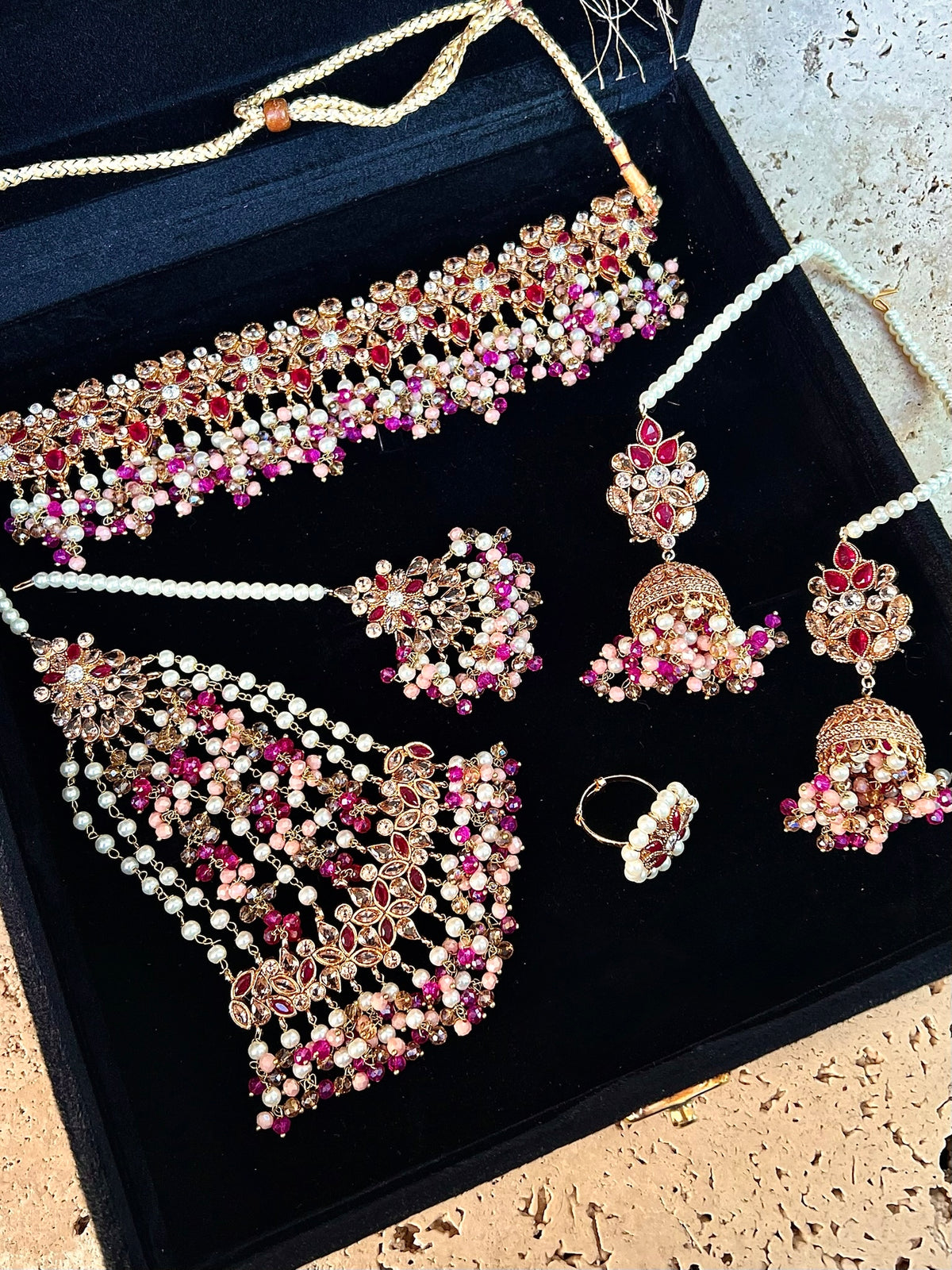 Leyana Bridal Set