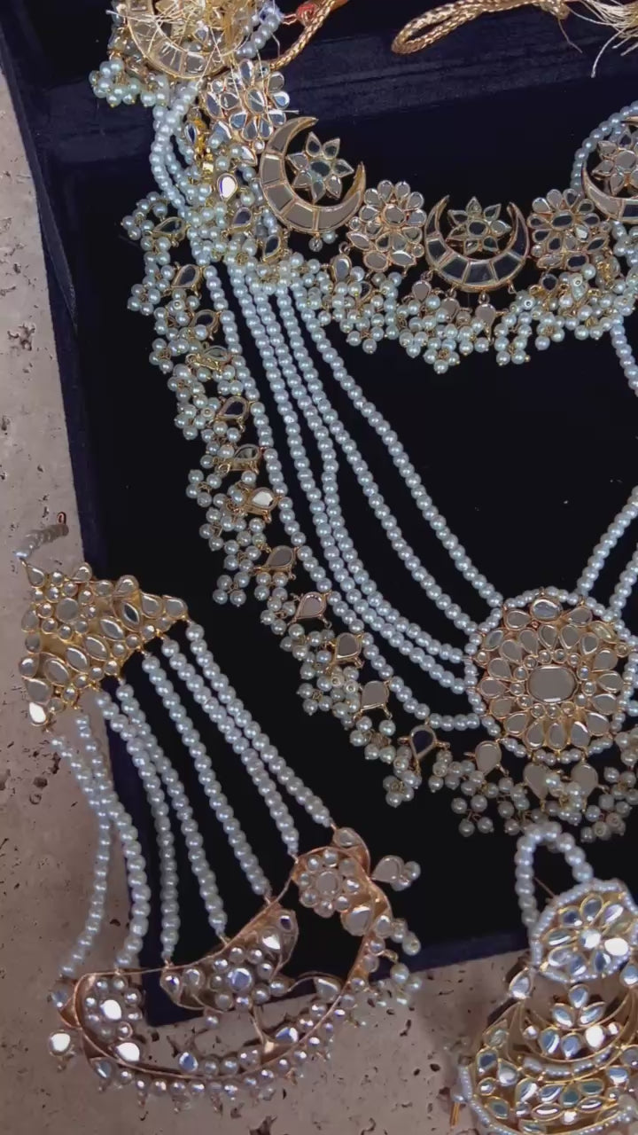 Elara Bridal Set