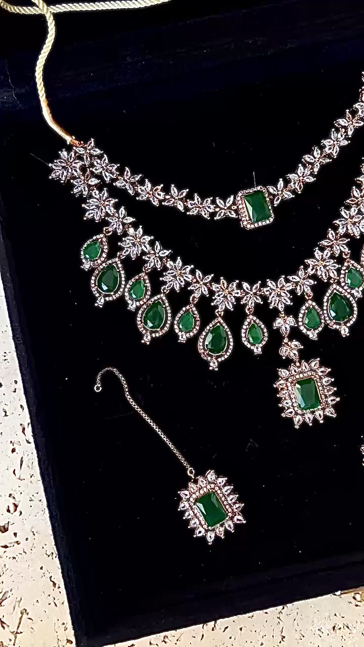 Layla Bridal Set
